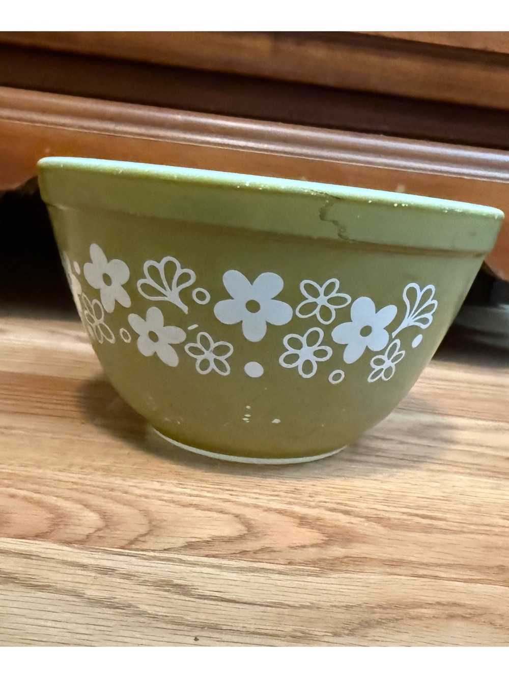 Vintage Crazy Daisy Pyrex #401 1.5 pint Nesting Mixing Bowl